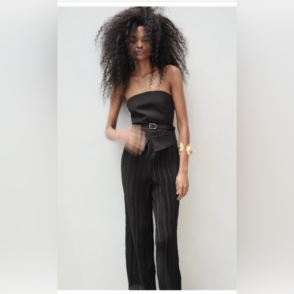 ZARA BELTED MIXED PLEATED JUMPSUIT. Size M, L